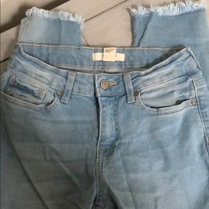Light wash jeans. Forever 21. Cropped Jeans. 25 in